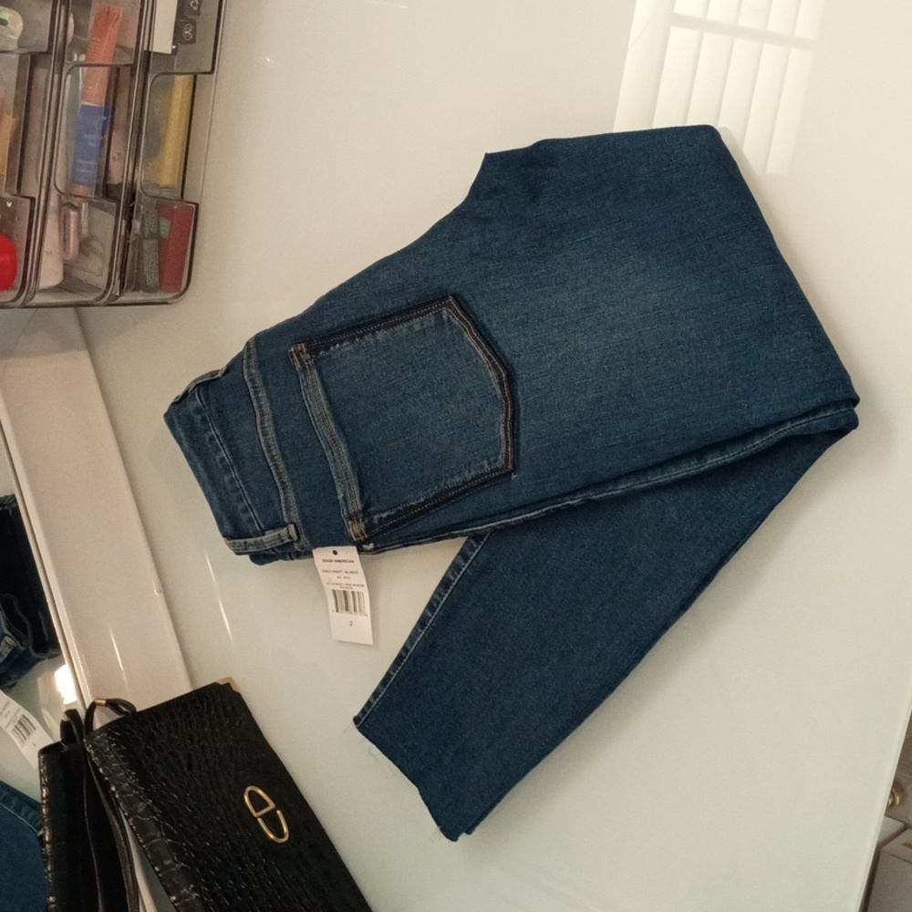 GOOD AMERICAN Good Waist Cropped Shadow Pocket Jeans size 2 ๐ - Picture 4 of 15